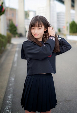 橋本環奈のセーラー