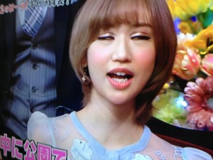 水沢アリーの目