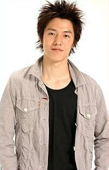 片山怜雄