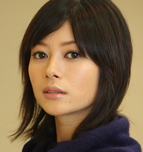 真木よう子