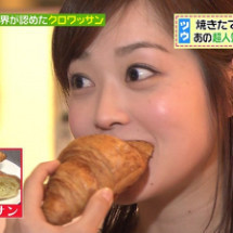 水ト麻美の食レポ