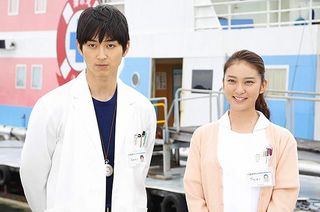 ドラマ「海の上の診療所」松田翔太と武井咲